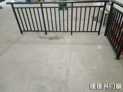 鋁合金護(hù)欄